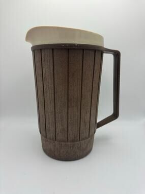 Rubbermaid Vintage Woodbine Faux Wood Insulated Pitcher 1970s Model 2490